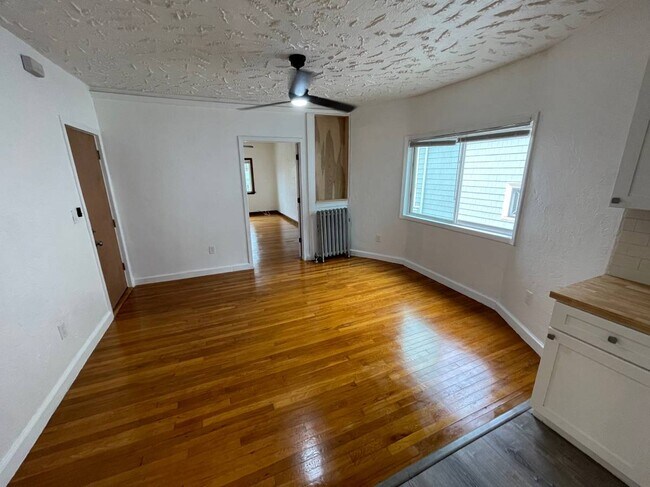Photo - 293 Boston Ave Unidad 2nd Floor