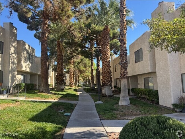 Building Photo - 2647 Jacyra Ave Rental