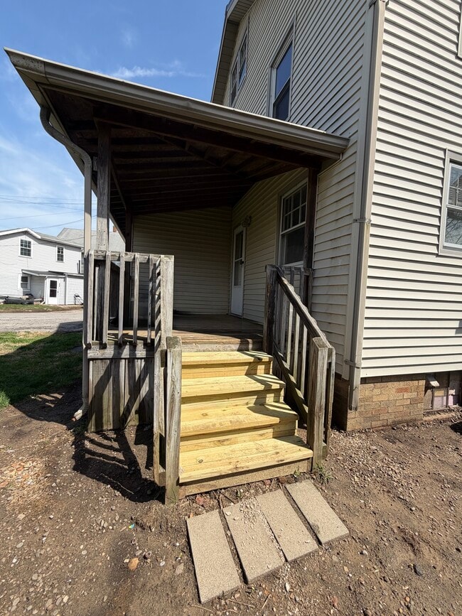 Photo - 306-310 Washington Unit 306