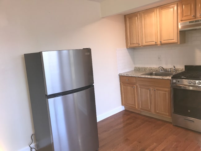 Building Photo - 1104 Palisade Ave Rental