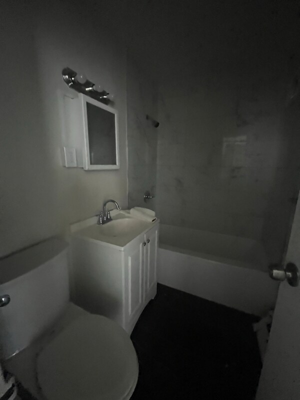 Photo - 473 Park Ave Unidad C3