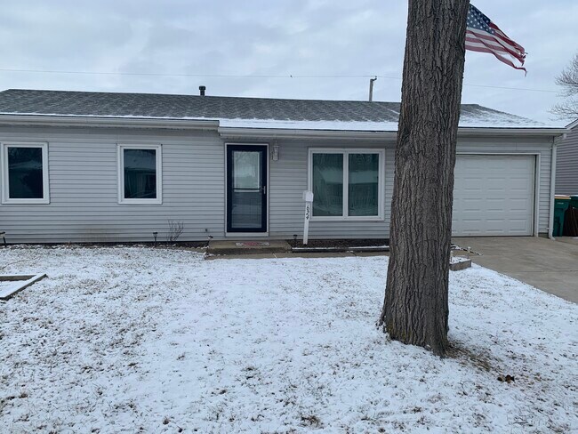 Photo - 624 Belmont Dr