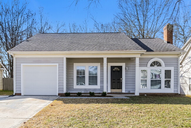 Building Photo - 2117 David Earl Dr