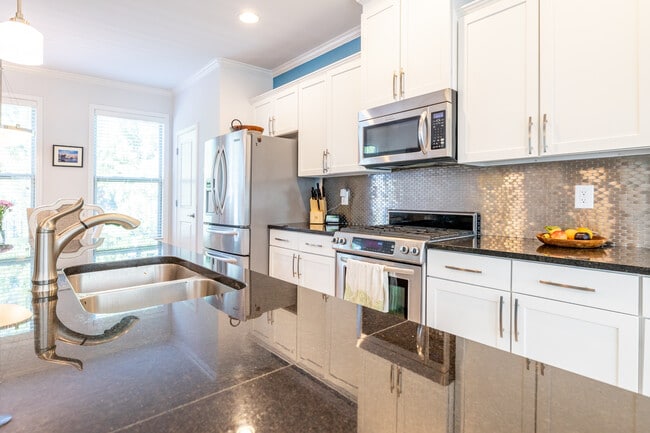 Photo - 260 Goodson Way NW