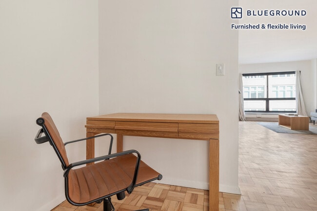 Photo - 300 E 51st St Unit FL5-ID2200