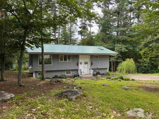 22 Hillside St