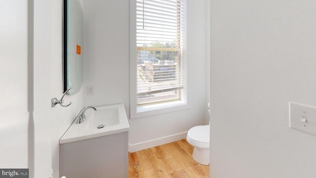 Photo - 329 S High St Unit 2