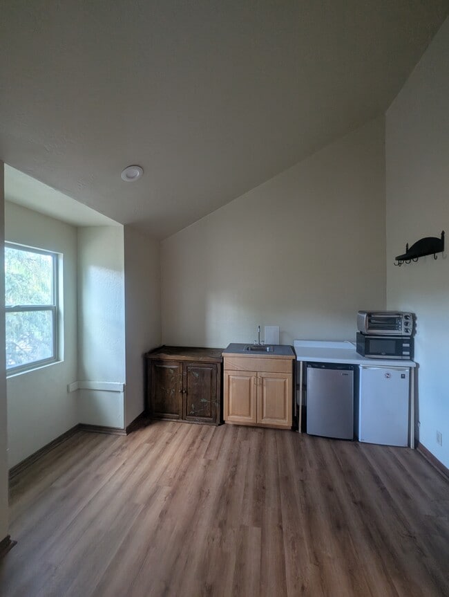 Photo - 2173 Sunrise Cir Unit Studio with 4 rooms