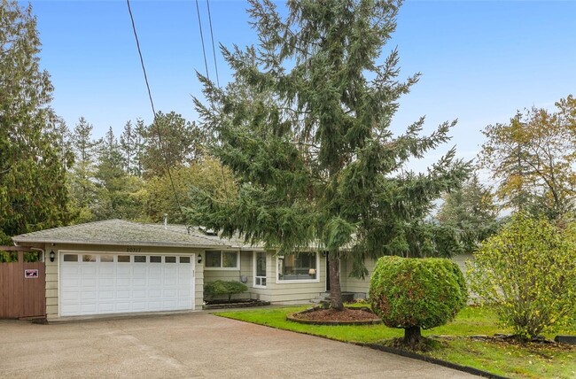 Cozy 3BD/2BTH Lynnwood Rambler for Lease! - Cozy 3BD/2BTH Lynnwood Rambler for Lease! House