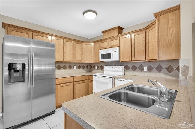 Photo - 11 River Bend Dr