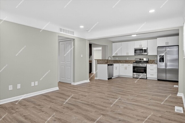 Photo - 28555 Stuart Ave