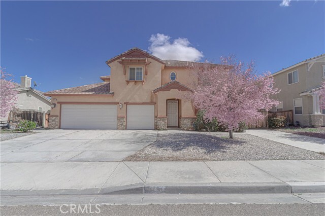 Photo - 15637 Bow String St House