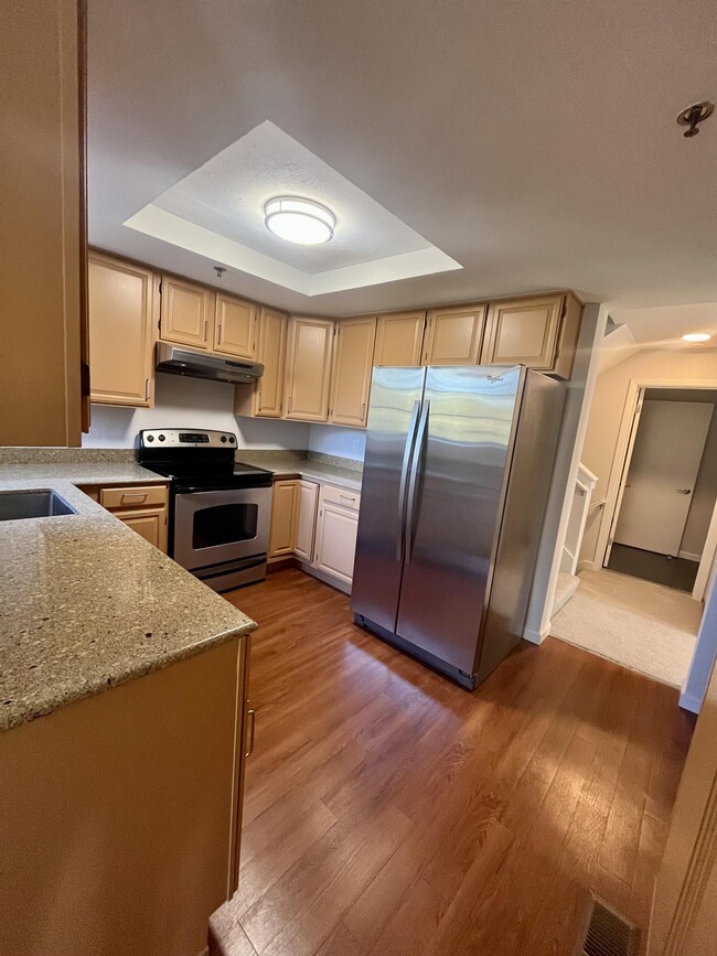 Photo - 190 Redhawk Rd