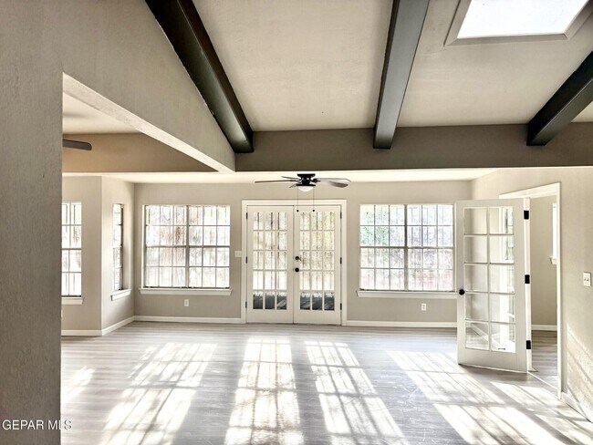 Photo - 1605 Bessemer Dr