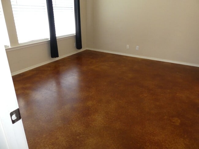 Photo - PRICE DROP !!