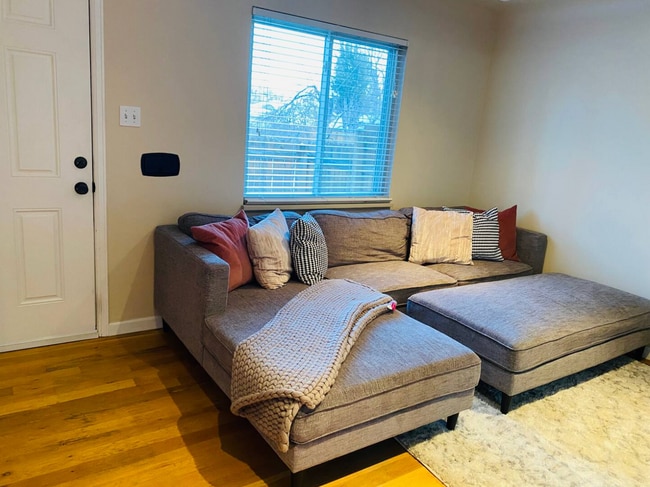 Photo - 3660 N Clay St