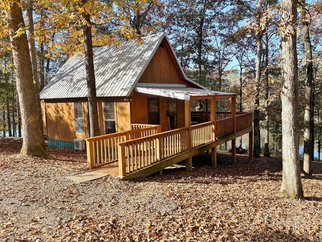 Building Photo - 1 Bedroom, 1 bath House