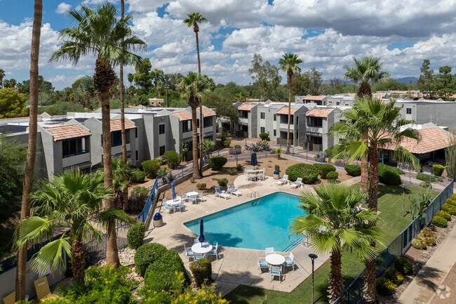 Piscina y spa - Agave Apartments