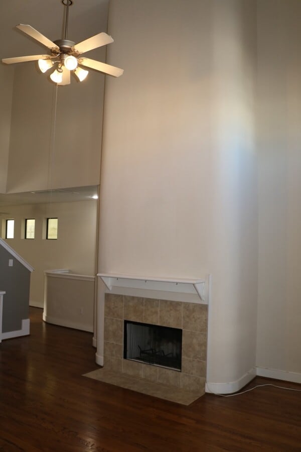 Photo - 1046 W 25th St