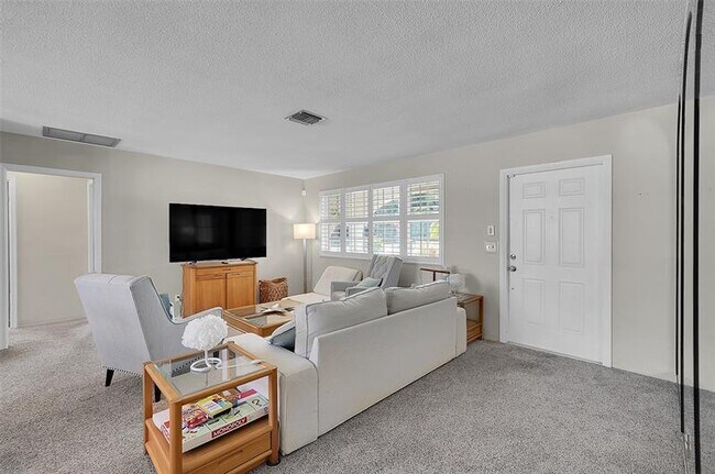 Photo - 2705 Roosevelt St