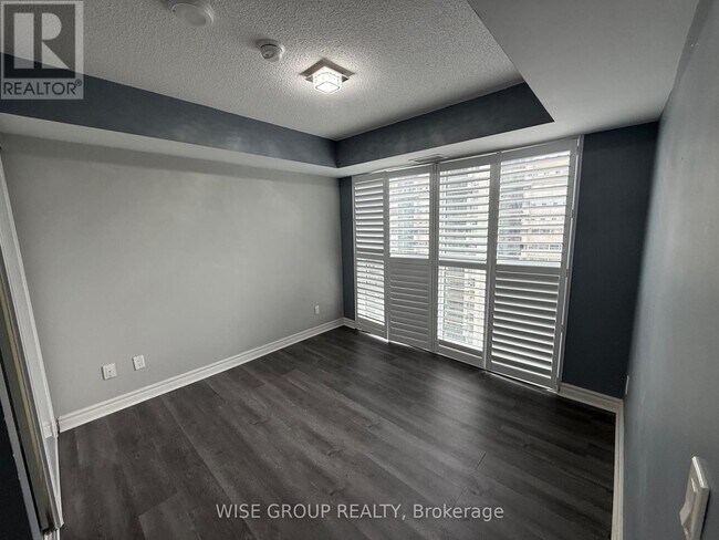 Photo - 30 Meadowglen Pl Unit 1403