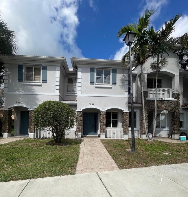 Building Photo - 2796 SW 83rd Ave