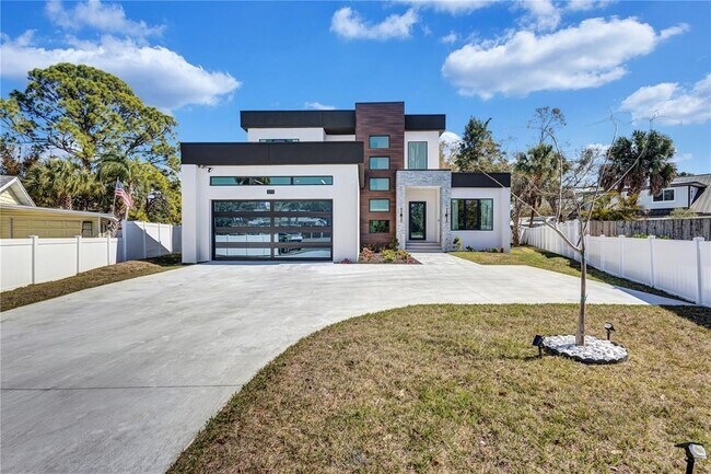 275 Lime Cir