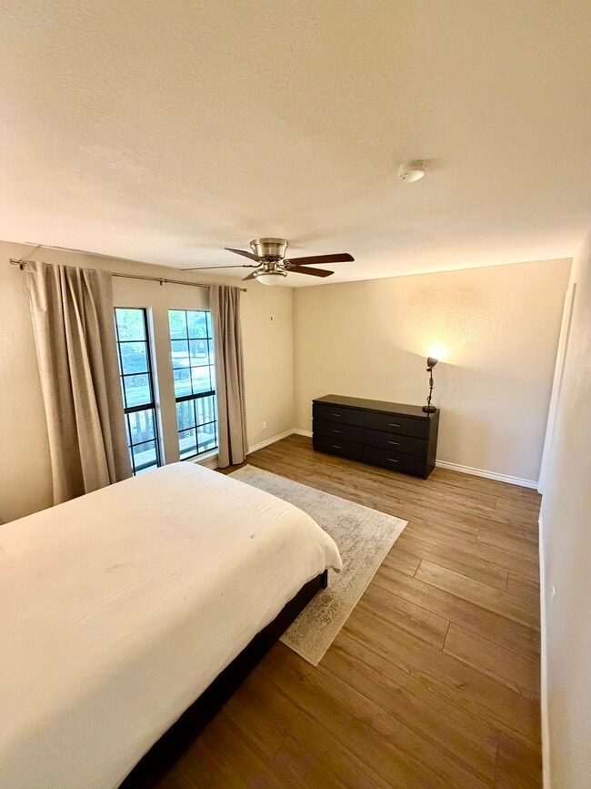 Master Bedroom - 6824 Fryer St