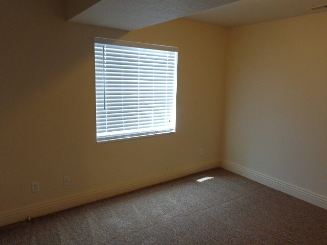 Photo - 651 Saddlebrook Dr House