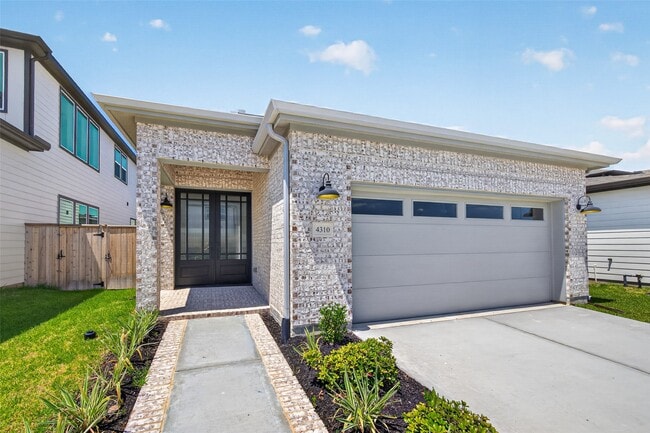 Photo - 703 Sonfield Dr