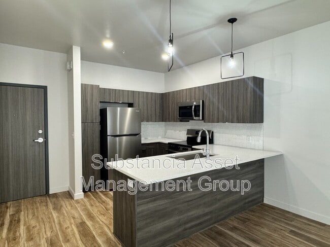 Building Photo - 1665 Midtown Pl