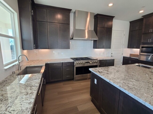 Photo - BEAUTIFUL BRAND NEW "NEXT-GEN" HOME W/ SOLAR & SIERRA VIEWS!!