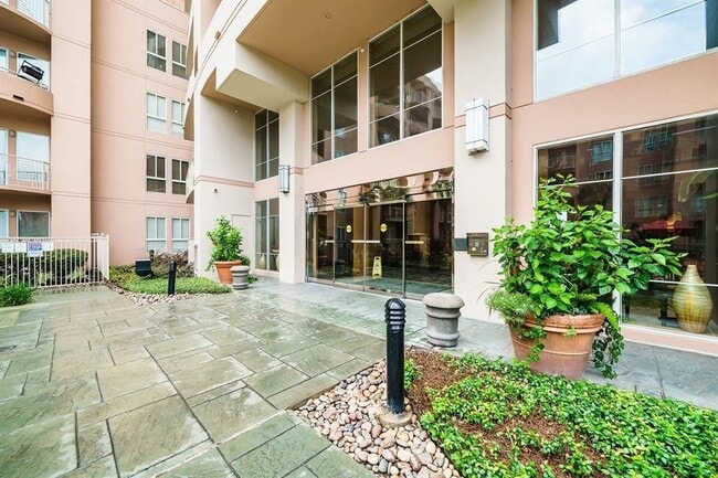 Photo - 3505 Sage Rd Unidad 1107