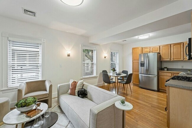 Photo - 296 W 3rd St Unit 32