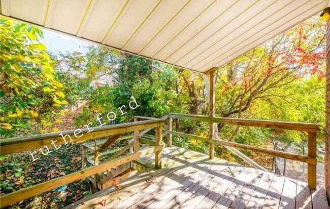 Photo - 1327 Rutherford Ave Unidad 1327 rutherford avenue #2