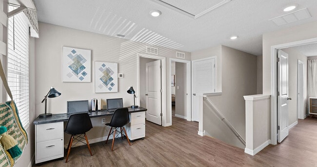 Photo - Bayport Place