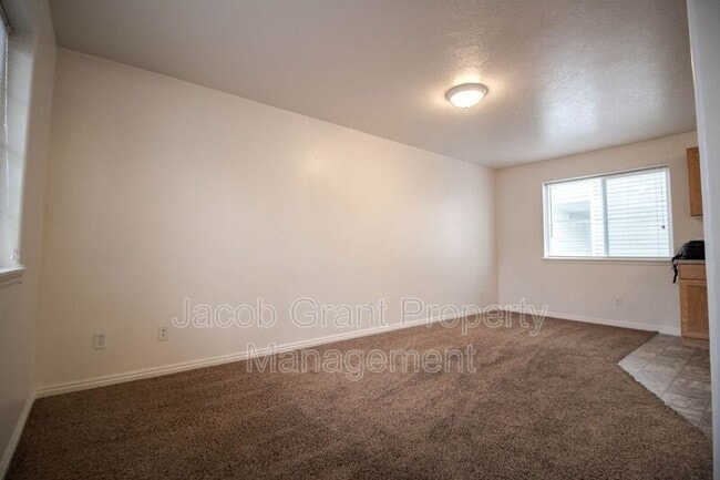 Photo - 3560 Deloy Dr