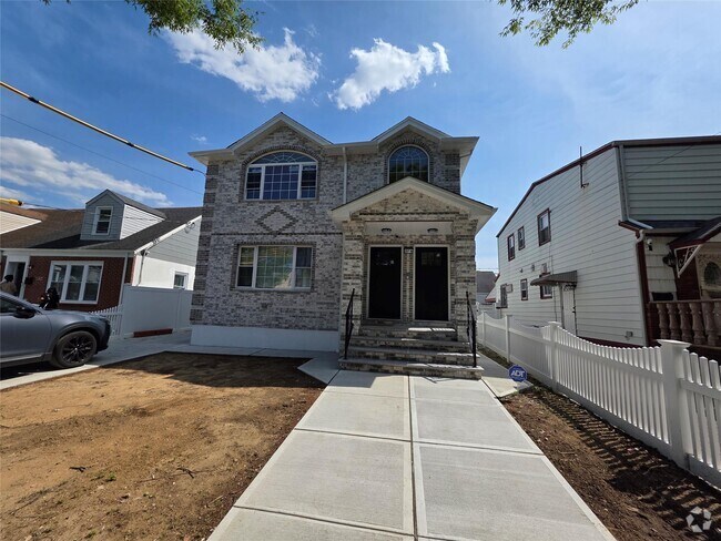 Building Photo - 257-16-257145 145th Ave Rental