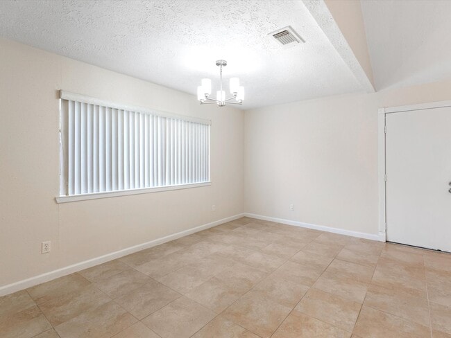 Photo - 13515 Wimbledon Oaks Dr