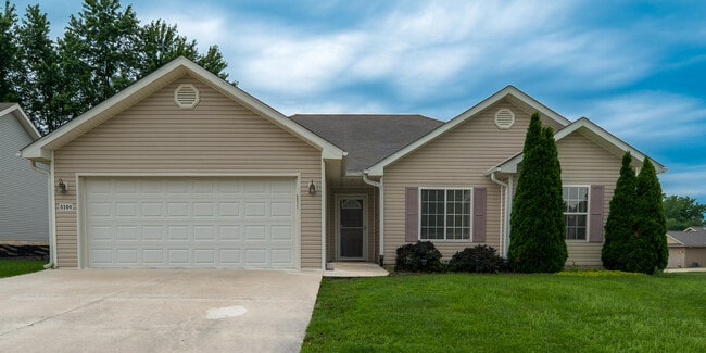 Building Photo - 5104 Opal Dr