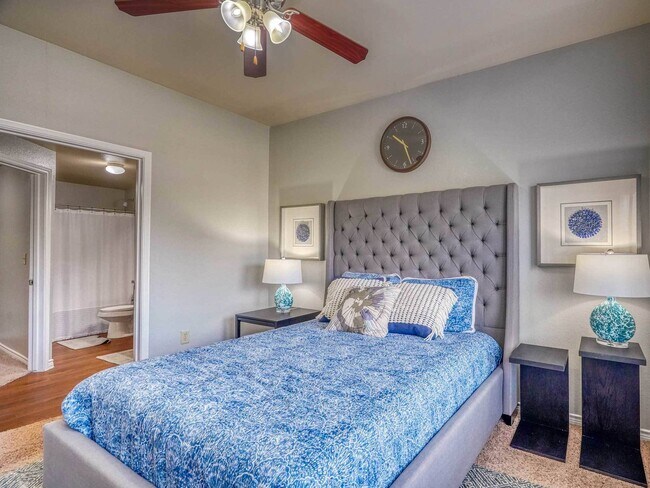 Photo - Advenir at Mayfield