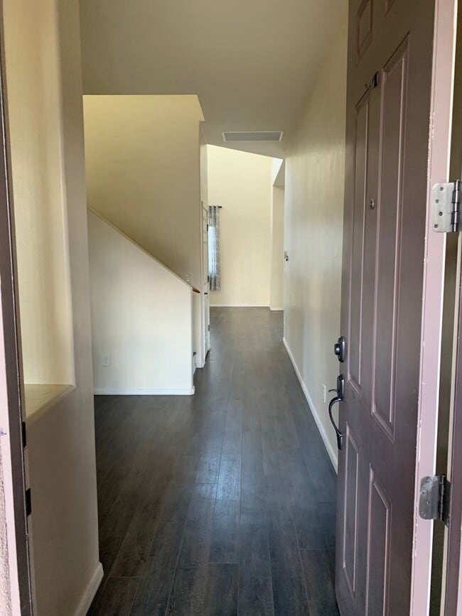 Photo - 3BR/2.5BA/2CG, 2072 sq.ft. rental in Sierr...