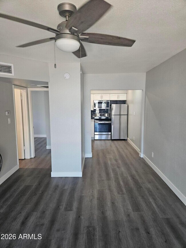 Photo - 1325 E Vista Ave Unit Apt 1