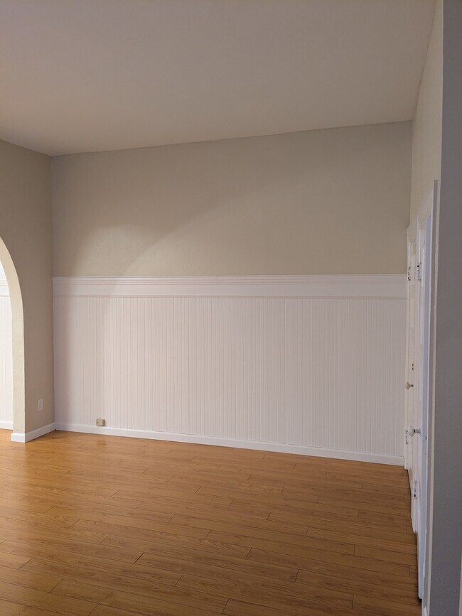 Living room back wall - 1654 Grant Ave Unit 1656