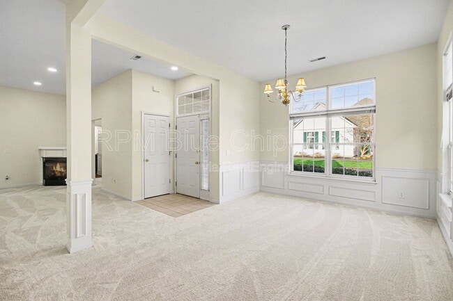 Photo - 3795 Brantford Way