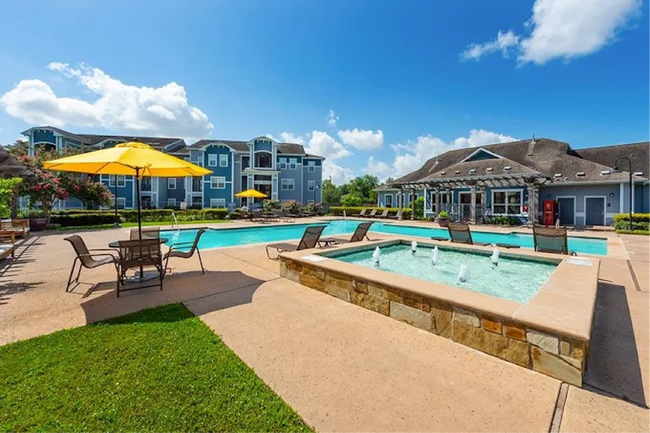 Photo - Cambria Cove Apartments