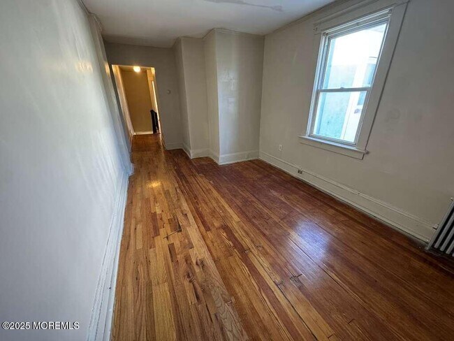 Photo - 110 Rector St Unit 2