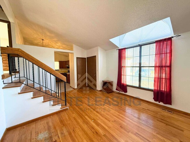Photo - 5611 SW 36th Terrace