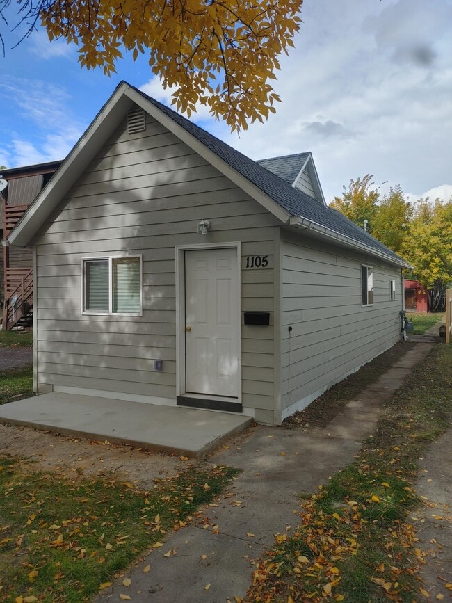 Building Photo - 1105 4th Ave S Rental