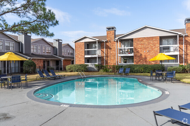 Dover Pointe - Dover Pointe Apartments